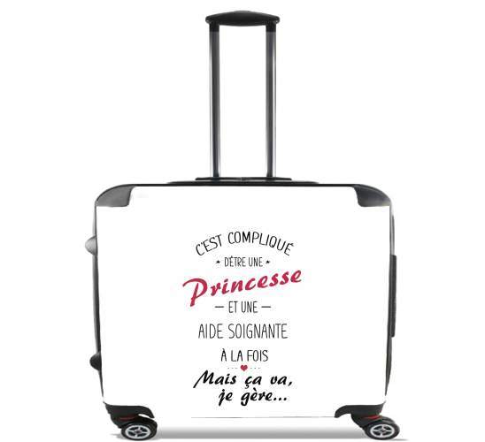  Cest complique detre une princesse et une aide soignante a la fois for Wheeled bag cabin luggage suitcase trolley 17" laptop