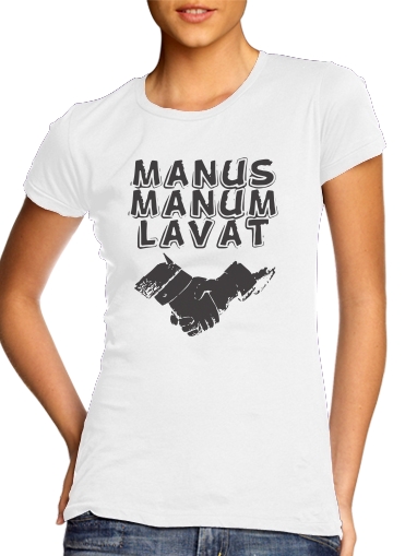  Manus manum lavat for Women's Classic T-Shirt