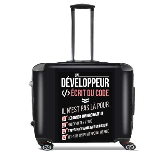  Un developpeur ecrit du code Stop for Wheeled bag cabin luggage suitcase trolley 17" laptop